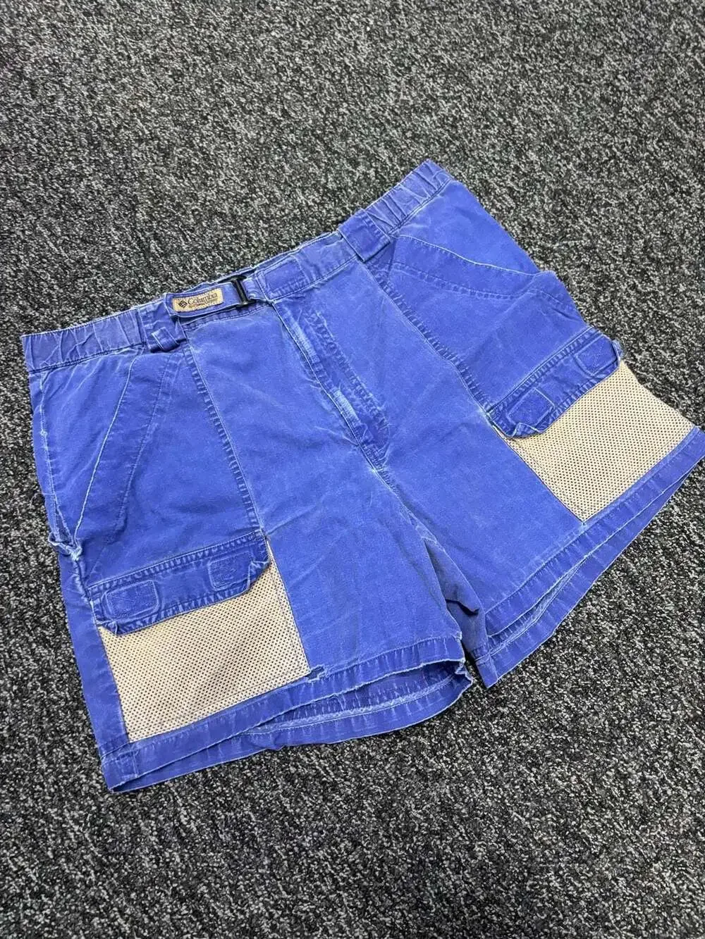 Vntg Columbia PFG Half Moon Fishing Cargo Shorts Blue Cotton with Mesh Pockets
